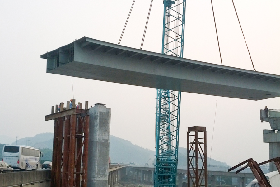 Progetti di ingegneria dei trasporti e ponti in acciaio